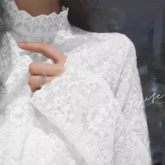 Tops - Lace blouse top floral womens long sleeve cream white